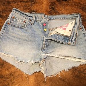 Levi’s 501 Shorts with multicolor buttons